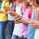 Redes Sociales: Uso en los menores y adolescentes artwork
