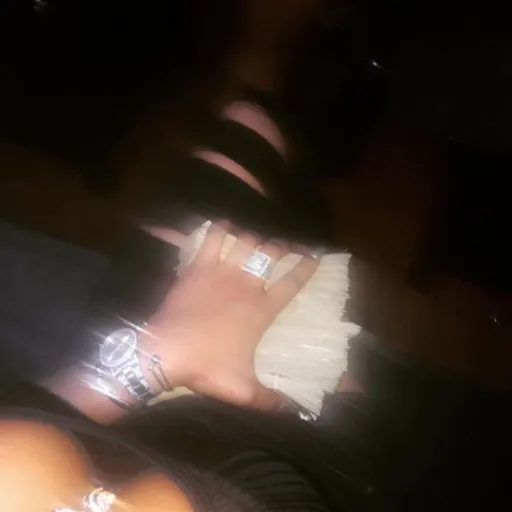 𝐅𝐫𝐞𝐚𝐤𝐲𝐲🥵 Artwork