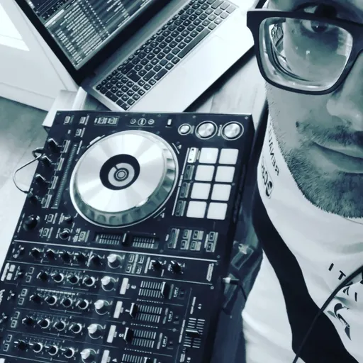DJ RUDY'zz Artwork